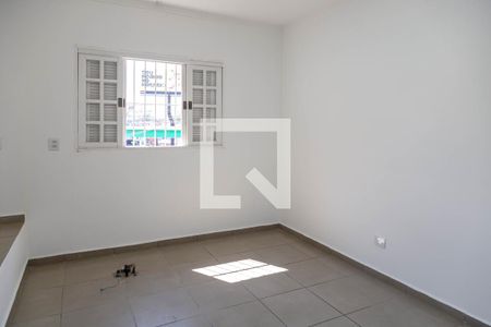 Casa para alugar com 2 quartos, 121m² em Jardim Santa Mena, Guarulhos