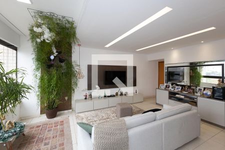 Sala de TV de apartamento para alugar com 3 quartos, 111m² em Vale do Sereno, Nova Lima