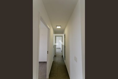 Corredor de casa à venda com 2 quartos, 71m² em Parque Sao Domingos, São Paulo