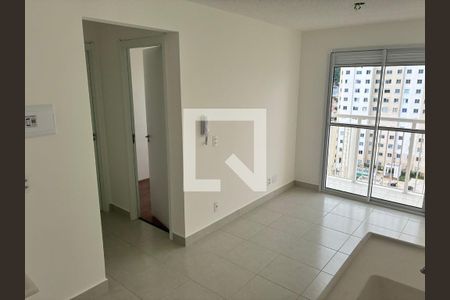 Apartamento para alugar com 2 quartos, 38m² em Vila Carmosina, São Paulo