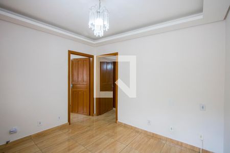 Sala de casa para alugar com 3 quartos, 168m² em Vila Eldizia, Santo André