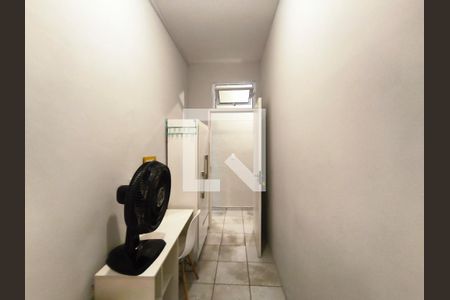 Quarto 3 de casa para alugar com 8 quartos, 100m² em Liberdade, São Paulo