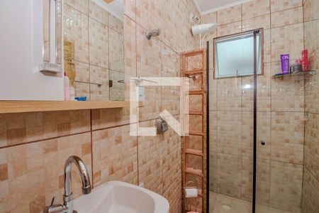 Banheiro de apartamento à venda com 1 quarto, 43m² em Jardim Floresta, Porto Alegre