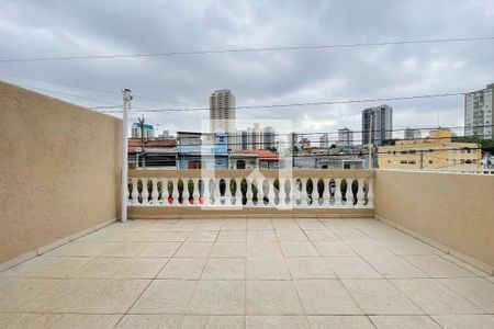 Varanda de casa à venda com 3 quartos, 250m² em Vila Osasco, Osasco