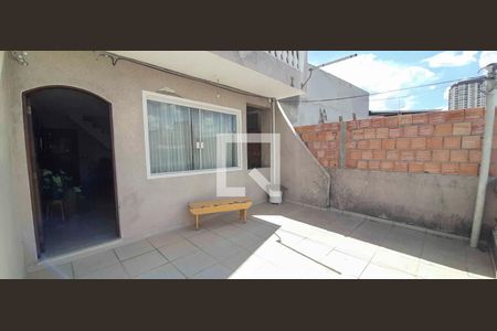 Casa à venda com 3 quartos, 250m² em Vila Osasco, Osasco