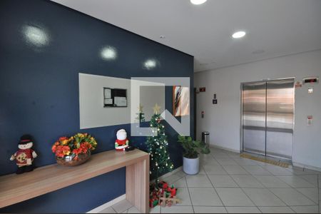 Hall de entrada de apartamento à venda com 2 quartos, 43m² em Vila Gustavo, São Paulo