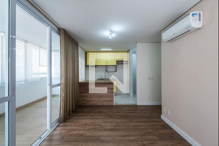Sala de apartamento para alugar com 2 quartos, 75m² em Gonzaga, Santos