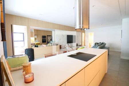 Apartamento à venda com 2 quartos, 105m² em Jardim das Acacias, São Paulo