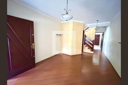 Sala de casa para alugar com 2 quartos, 110m² em Vila Barros, Guarulhos