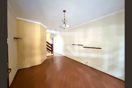 Sala de casa para alugar com 2 quartos, 110m² em Vila Barros, Guarulhos