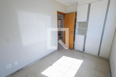quarto 2 de apartamento para alugar com 2 quartos, 80m² em Santa Amelia, Belo Horizonte