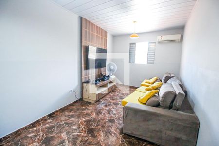 Sala 2 de casa para alugar com 2 quartos, 120m² em Jardim Maria Luiza, Taboão da Serra