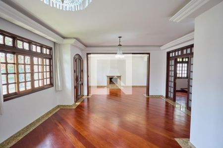 Sala de casa para alugar com 6 quartos, 296m² em Jardim Social, Curitiba