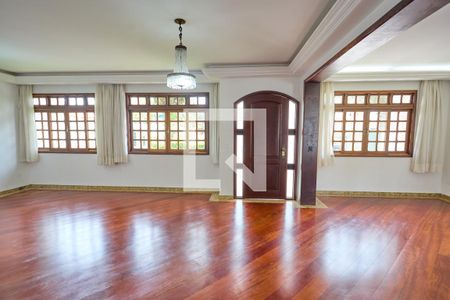 Sala de casa para alugar com 6 quartos, 296m² em Jardim Social, Curitiba