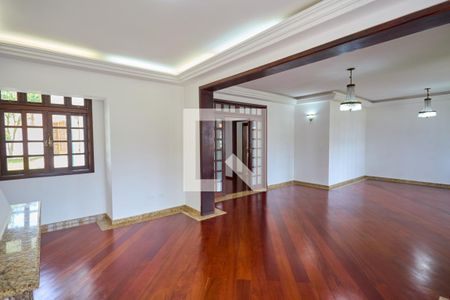 Sala de casa para alugar com 6 quartos, 296m² em Jardim Social, Curitiba