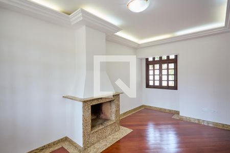 Sala com Lareira de casa para alugar com 6 quartos, 296m² em Jardim Social, Curitiba