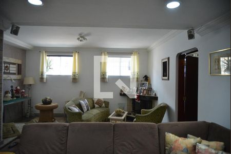 Sala de casa à venda com 3 quartos, 230m² em Vila Homero Thon, Santo André