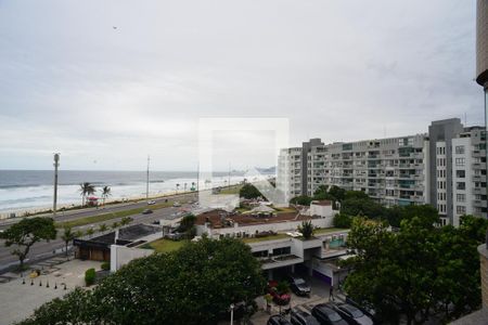 Vista da Sala e Suíte de apartamento para alugar com 1 quarto, 57m² em Barra da Tijuca, Rio de Janeiro