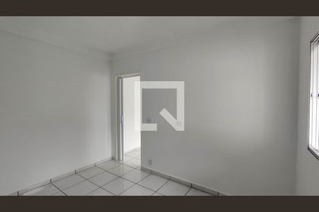 Quarto de casa para alugar com 1 quarto, 50m² em Jardim Ipanema, Ferraz de Vasconcelos
