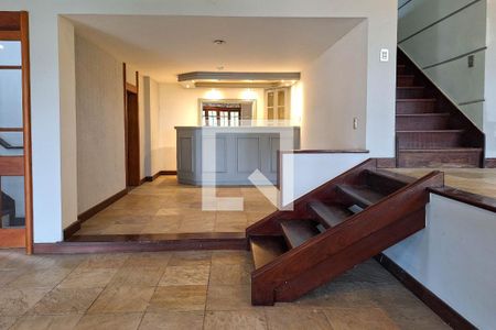 Sala 1 de casa de condomínio para alugar com 4 quartos, 400m² em Itaipu, Niterói