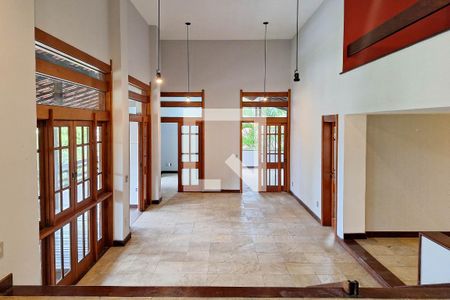 Sala 1 de casa de condomínio para alugar com 4 quartos, 400m² em Itaipu, Niterói