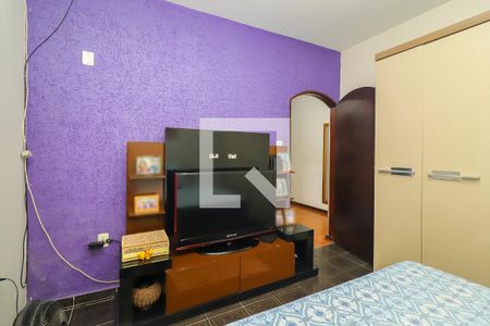Quarto 1 de casa à venda com 2 quartos, 149m² em Parque Guarani, São Paulo