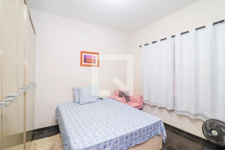 Quarto 1 de casa para alugar com 2 quartos, 149m² em Parque Guarani, São Paulo