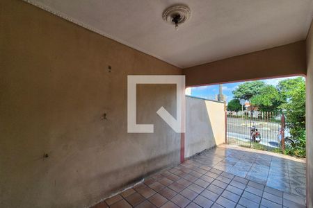 Garagem  de casa à venda com 4 quartos, 160m² em Parque da Figueira, Campinas