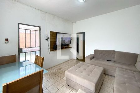 Casa à venda com 2 quartos, 65m² em Cachoeirinha, Belo Horizonte