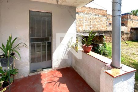 Casa à venda com 2 quartos, 65m² em Cachoeirinha, Belo Horizonte