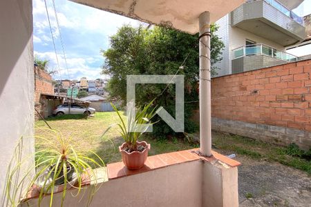 Casa à venda com 2 quartos, 65m² em Cachoeirinha, Belo Horizonte