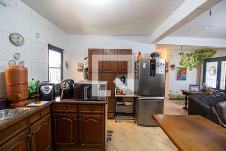 Cozinha de casa à venda com 3 quartos, 100m² em Vila Nova, Porto Alegre