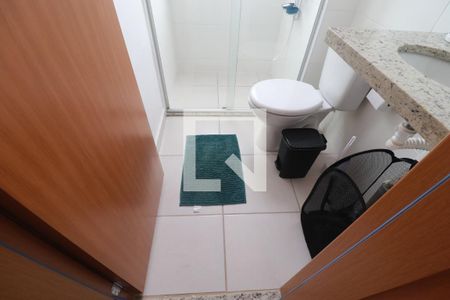 Banheiro suite  de apartamento para alugar com 2 quartos, 59m² em Bonfim Paulista, Ribeirão Preto