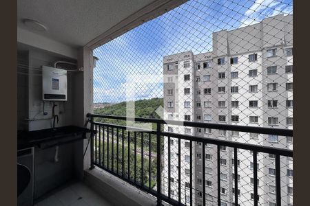 Varanda e área de serviço de apartamento para alugar com 2 quartos, 43m² em Usina Piratininga, São Paulo