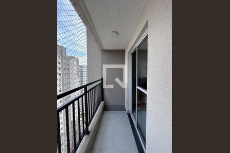Varanda e área de serviço de apartamento para alugar com 2 quartos, 43m² em Usina Piratininga, São Paulo