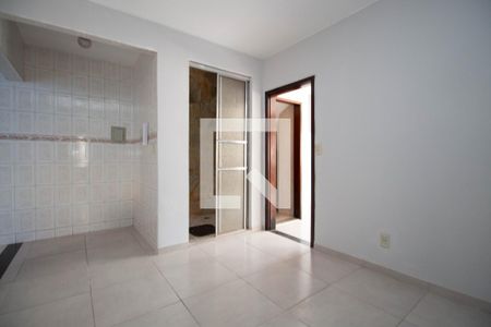 Sala 2 de casa para alugar com 4 quartos, 270m² em Qse 8, Brasília