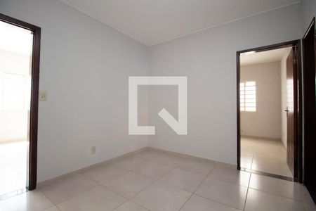 Sala 2 de casa para alugar com 4 quartos, 270m² em Qse 8, Brasília