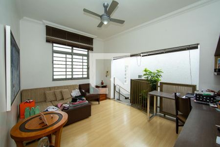 SALA de casa à venda com 4 quartos, 480m² em Prado, Belo Horizonte