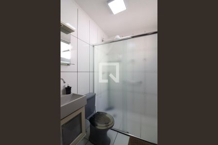 Banheiro Social de apartamento para alugar com 1 quarto, 51m² em Alves Dias, São Bernardo do Campo