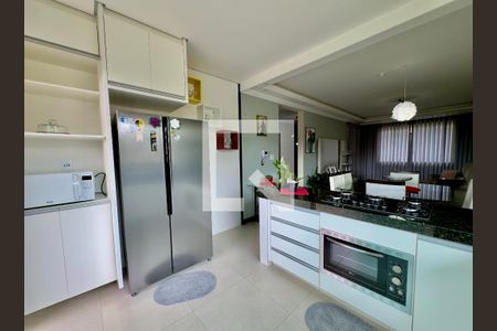 Casa à venda com 5 quartos, 980m² em Macacos, Nova Lima