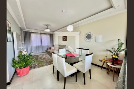Casa à venda com 5 quartos, 980m² em Macacos, Nova Lima