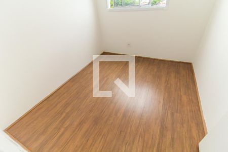 Quarto 1 de apartamento para alugar com 2 quartos, 32m² em Vila Carmosina, São Paulo