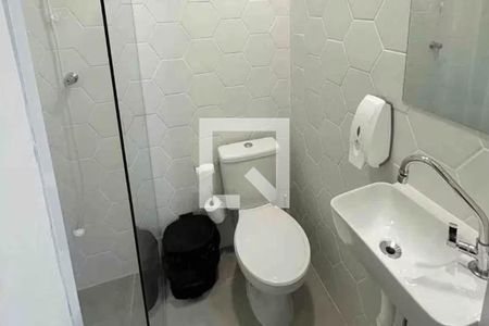 Banheiro de kitnet/studio para alugar com 1 quarto, 32m² em Aparecida, Santos