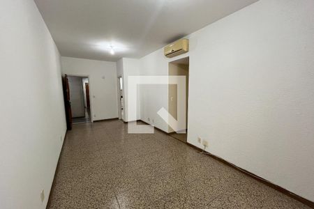 Apartamento para alugar com 3 quartos, 108m² em Jardim Carioca, Rio de Janeiro