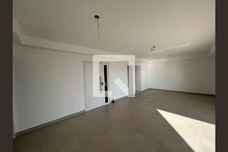 Sala  de apartamento à venda com 3 quartos, 155m² em Vila Sofia, São Paulo