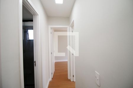 Sala - Corredor de apartamento à venda com 2 quartos, 44m² em Vaz Lobo, Rio de Janeiro