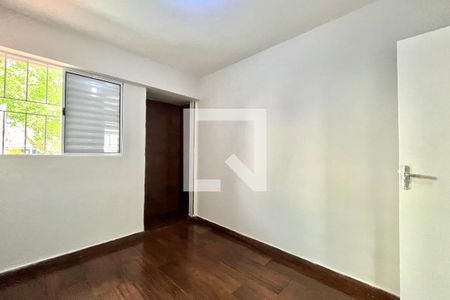Quarto 2 de casa para alugar com 2 quartos, 70m² em Vila Alexandria, São Paulo