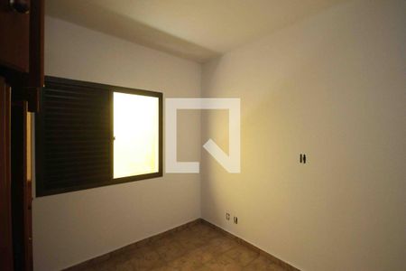 Quarto de casa para alugar com 3 quartos, 180m² em Vila Lucia, São Paulo