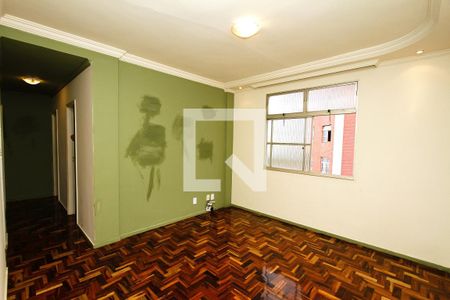 Sala de apartamento para alugar com 3 quartos, 75m² em Padre Eustáquio, Belo Horizonte