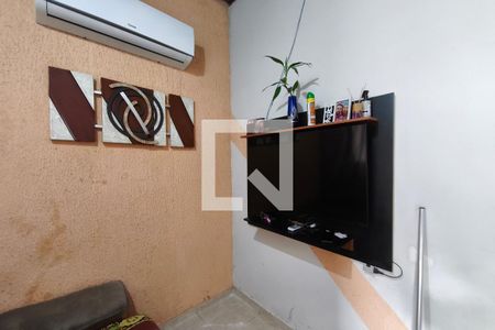 Sala de casa à venda com 3 quartos, 70m² em Cidade Satélite Íris, Campinas